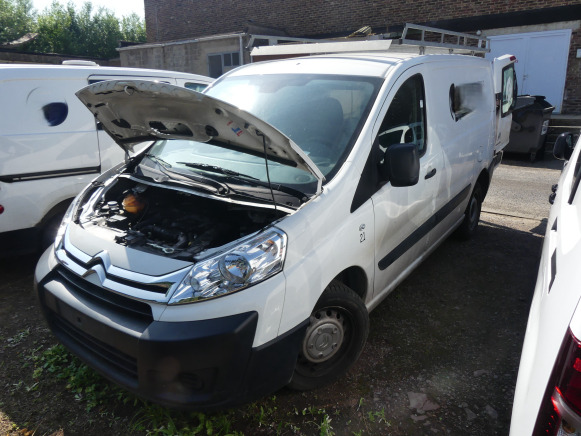 Voiture Citroen Jumpy 2015 - Легковой фургон: фото 1 Voiture Citroen Jumpy 2015 - Легковой фургон: фото 1