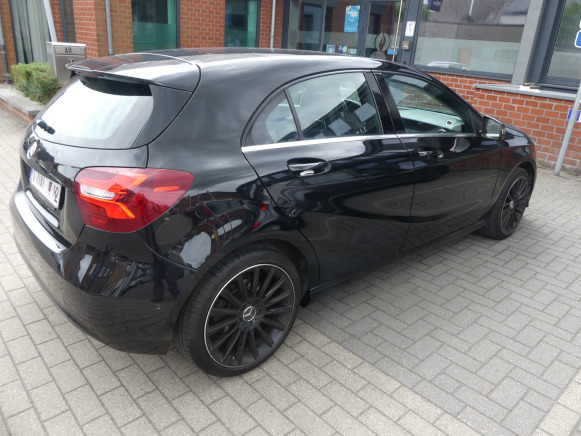 Voiture Mercedes-Benz A 180 (2018-96.204 km-VIN:WDD1760121J776850) - Легковой автомобиль: фото 3 Voiture Mercedes-Benz A 180 (2018-96.204 km-VIN:WDD1760121J776850) - Легковой автомобиль: фото 3