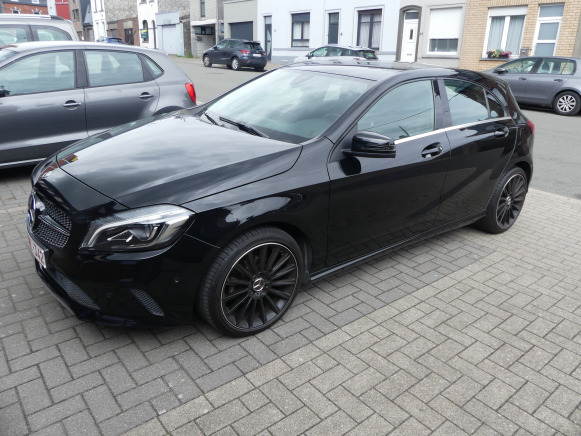 Voiture Mercedes-Benz A 180 (2018-96.204 km-VIN:WDD1760121J776850) - Легковой автомобиль: фото 1 Voiture Mercedes-Benz A 180 (2018-96.204 km-VIN:WDD1760121J776850) - Легковой автомобиль: фото 1