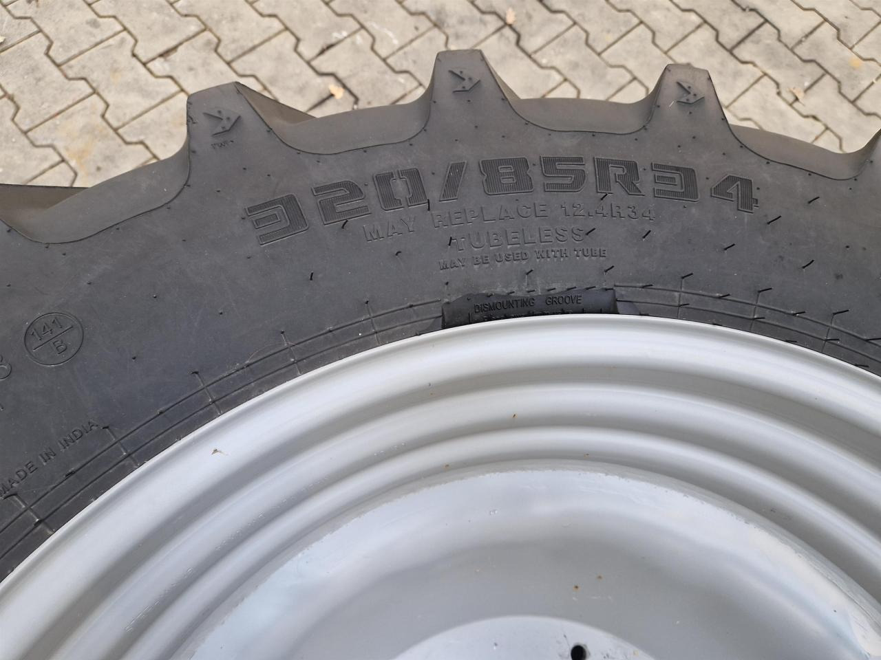 CEAT 320/85R34 - Шина для Сельскохозяйственной техники: фото 2 CEAT 320/85R34 - Шина для Сельскохозяйственной техники: фото 2