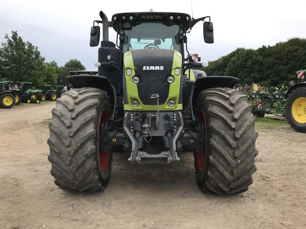 CLAAS Axion 950 - Трактор: фото 3 CLAAS Axion 950 - Трактор: фото 3