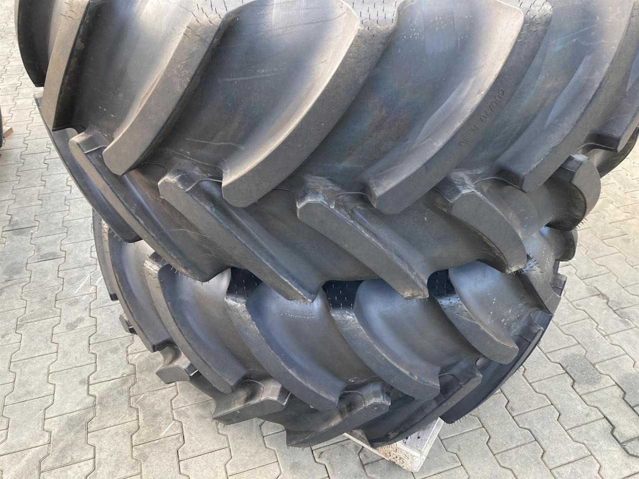 Continental 600/70R30 - Шина для Сельскохозяйственной техники: фото 2 Continental 600/70R30 - Шина для Сельскохозяйственной техники: фото 2