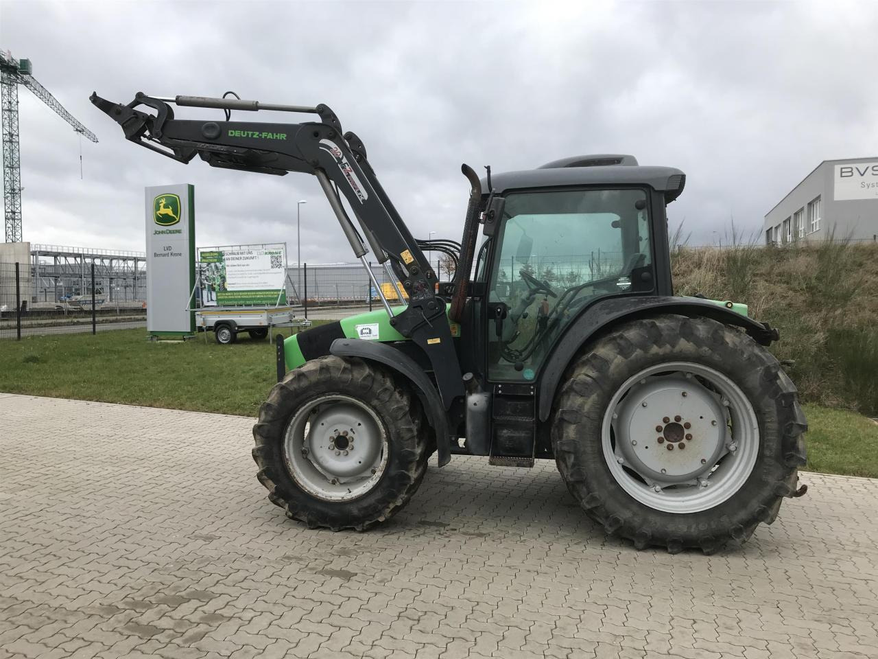 Deutz-Fahr Agrofarm 420 - Трактор: фото 1 Deutz-Fahr Agrofarm 420 - Трактор: фото 1