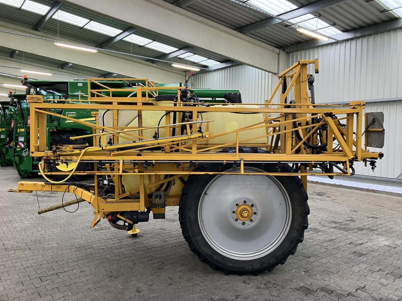 Dubex Junior 2000 Liter - Прицепной опрыскиватель: фото 5 Dubex Junior 2000 Liter - Прицепной опрыскиватель: фото 5