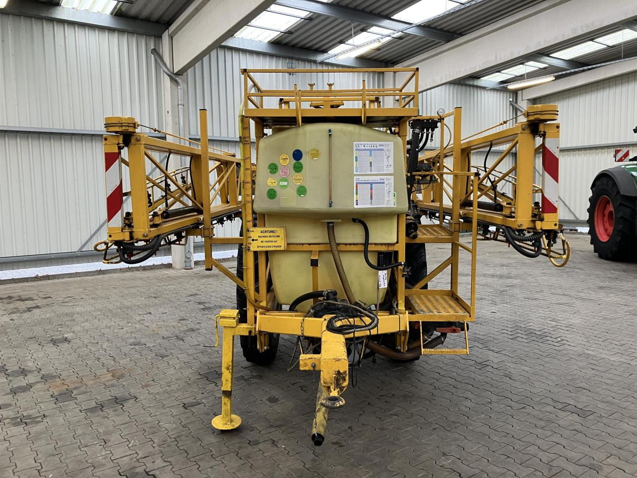 Dubex Junior 2000 Liter - Прицепной опрыскиватель: фото 2 Dubex Junior 2000 Liter - Прицепной опрыскиватель: фото 2