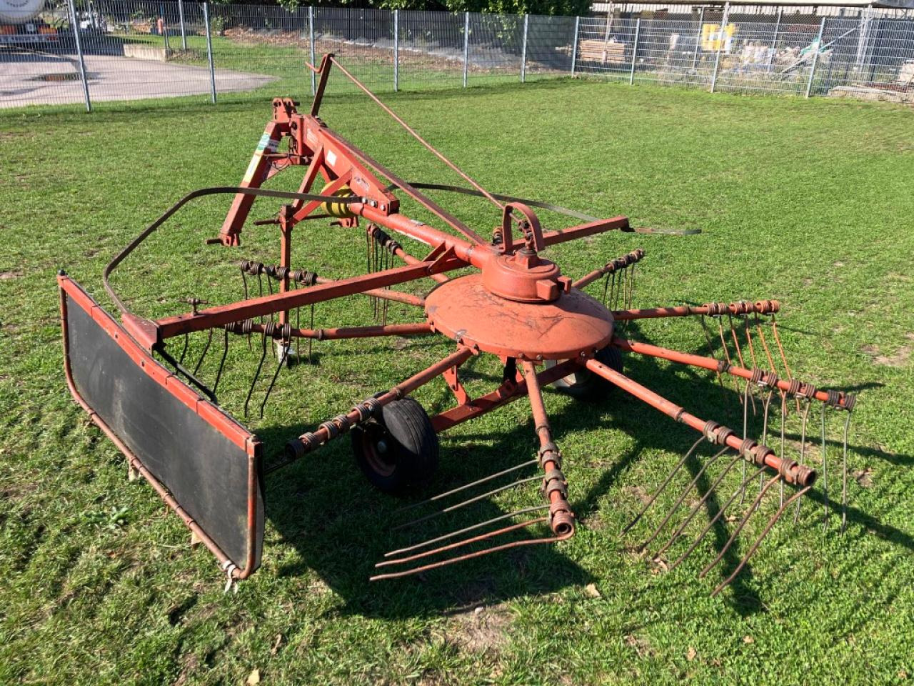 Fella TS 325 - Сеноворошилка: фото 2 Fella TS 325 - Сеноворошилка: фото 2