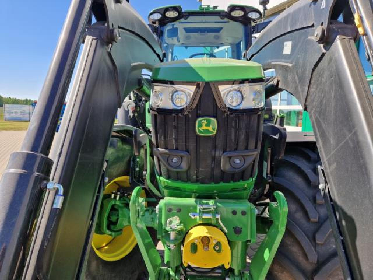 Трактор John Deere 6195M: фото 20