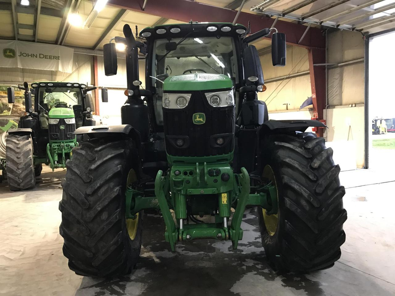 John Deere 6250R - Трактор: фото 3 John Deere 6250R - Трактор: фото 3