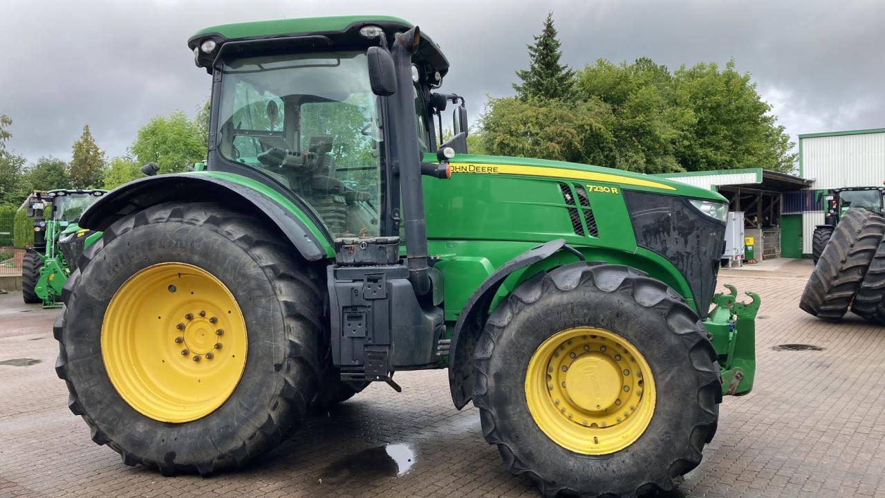John Deere 7230R - Трактор: фото 2 John Deere 7230R - Трактор: фото 2