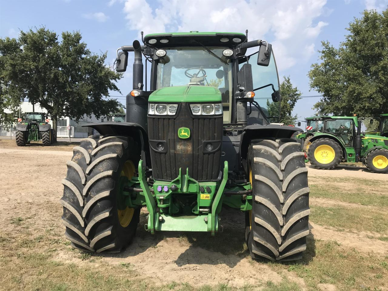 John Deere 7310R - Трактор: фото 3 John Deere 7310R - Трактор: фото 3