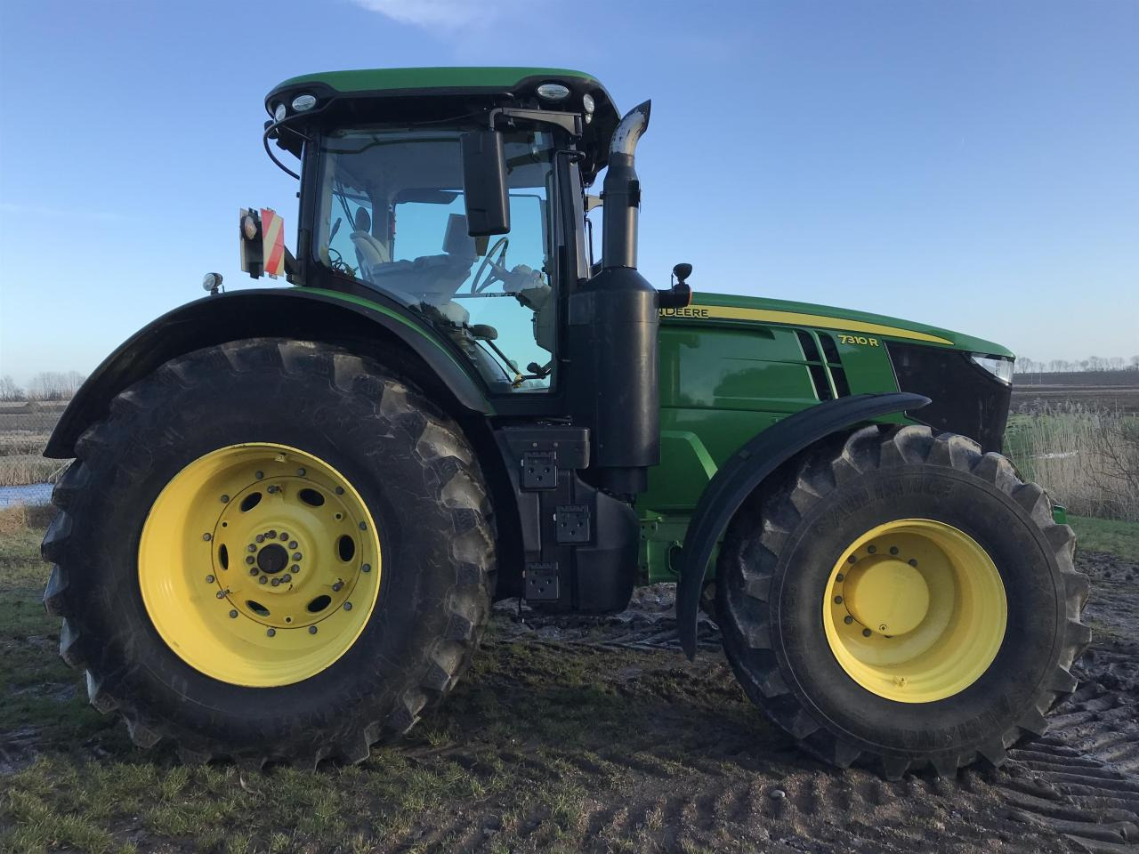 Трактор John Deere 7310R: фото 1