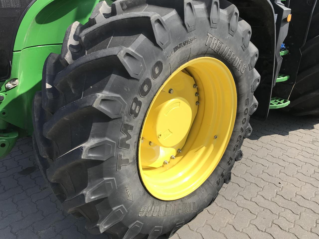 Трактор John Deere 7R 330: фото 12