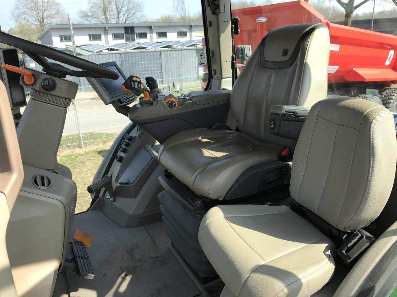 Трактор John Deere 7R 330: фото 8