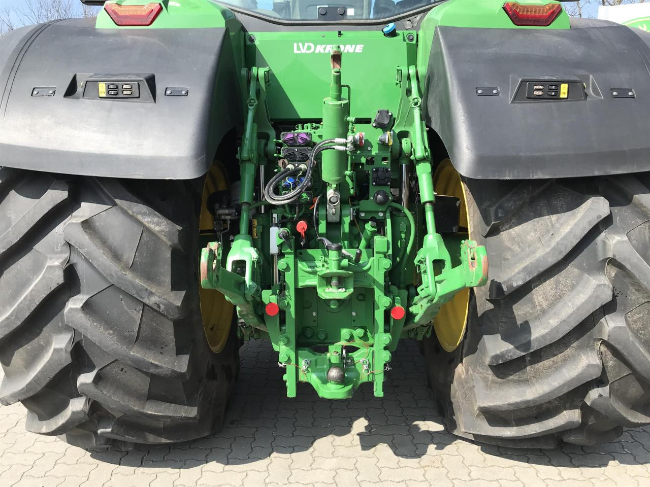 Трактор John Deere 7R 330: фото 6