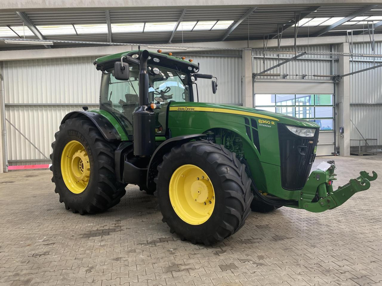 John Deere 8360R - Трактор: фото 2 John Deere 8360R - Трактор: фото 2