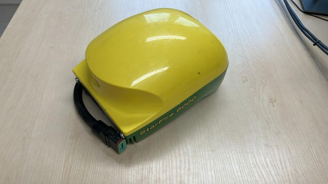 John Deere SF6000 - Система навигации для Сельскохозяйственной техники: фото 1 John Deere SF6000 - Система навигации для Сельскохозяйственной техники: фото 1