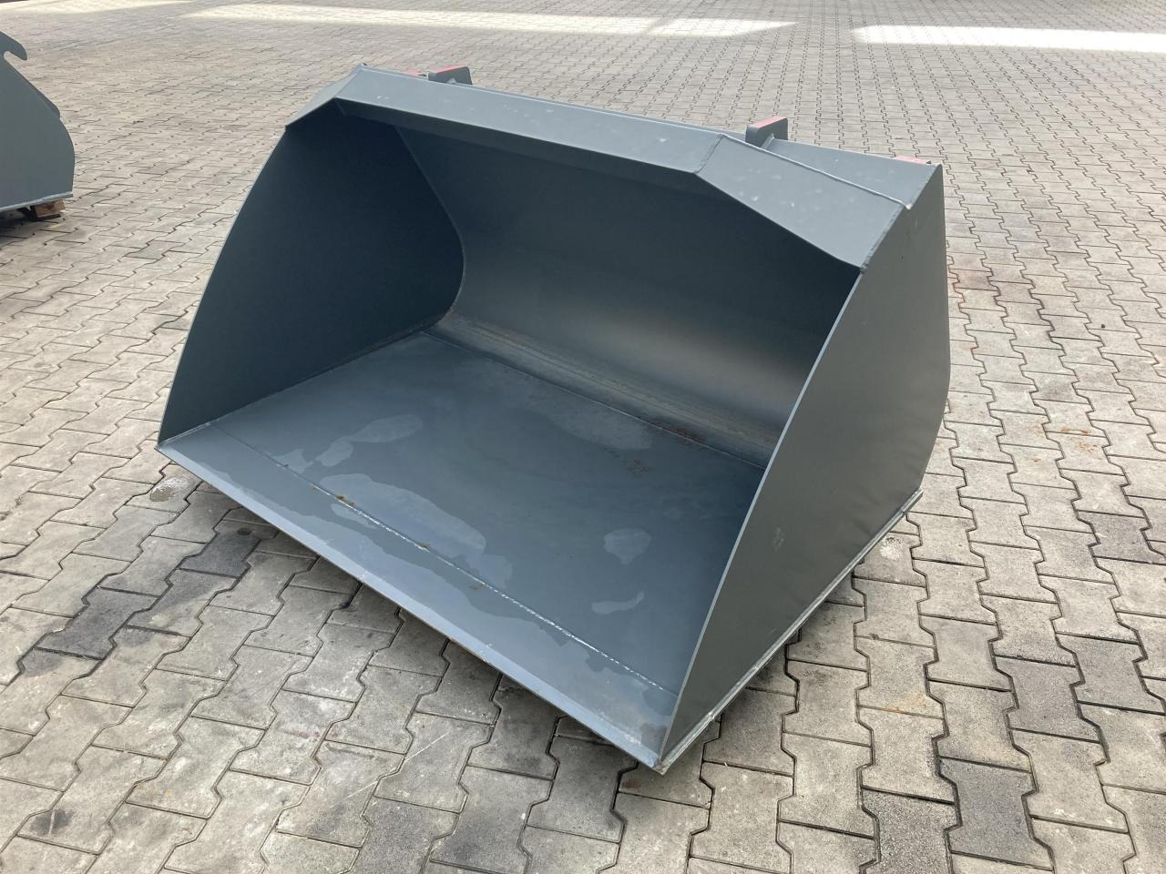 Kramer 1600 mm - Ковш: фото 2 Kramer 1600 mm - Ковш: фото 2