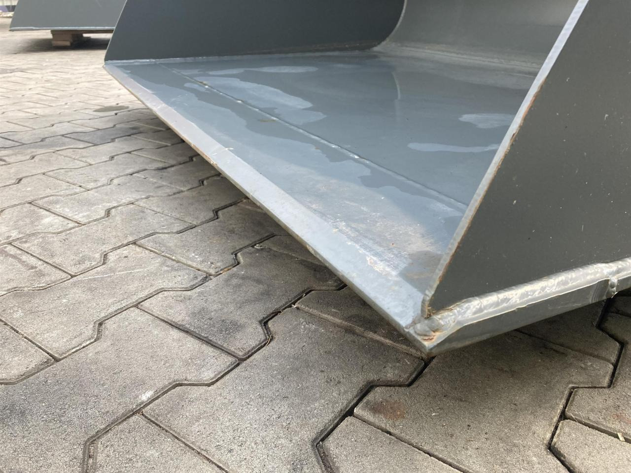 Kramer 1600 mm - Ковш: фото 3 Kramer 1600 mm - Ковш: фото 3