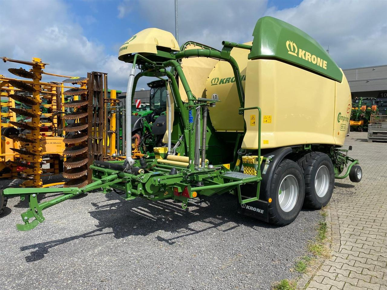 Krone CV 150 XC x-treme - Пресс-подборщик рулонный: фото 2 Krone CV 150 XC x-treme - Пресс-подборщик рулонный: фото 2