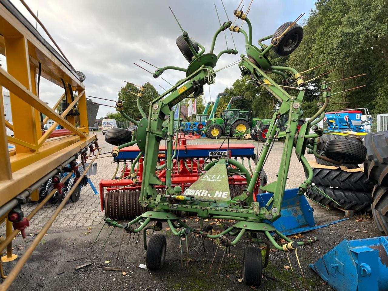 Krone KW 6.70/6 - Сеноворошилка: фото 1 Krone KW 6.70/6 - Сеноворошилка: фото 1