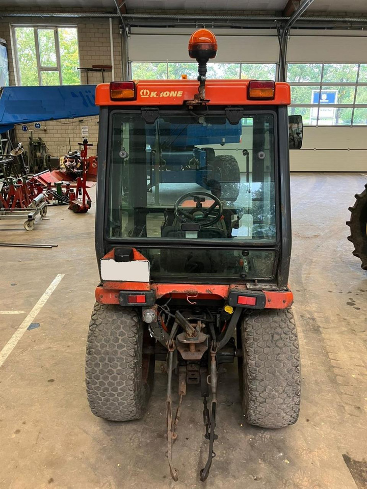 Kubota B2110 - Коммунальный трактор: фото 3 Kubota B2110 - Коммунальный трактор: фото 3