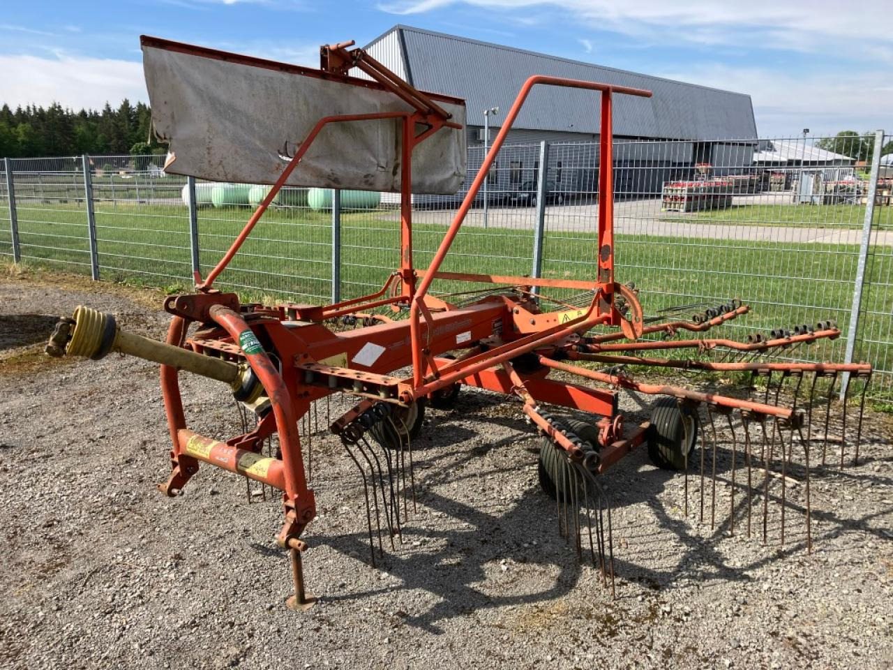 Kuhn GA 4311 GM - Сеноворошилка: фото 1 Kuhn GA 4311 GM - Сеноворошилка: фото 1