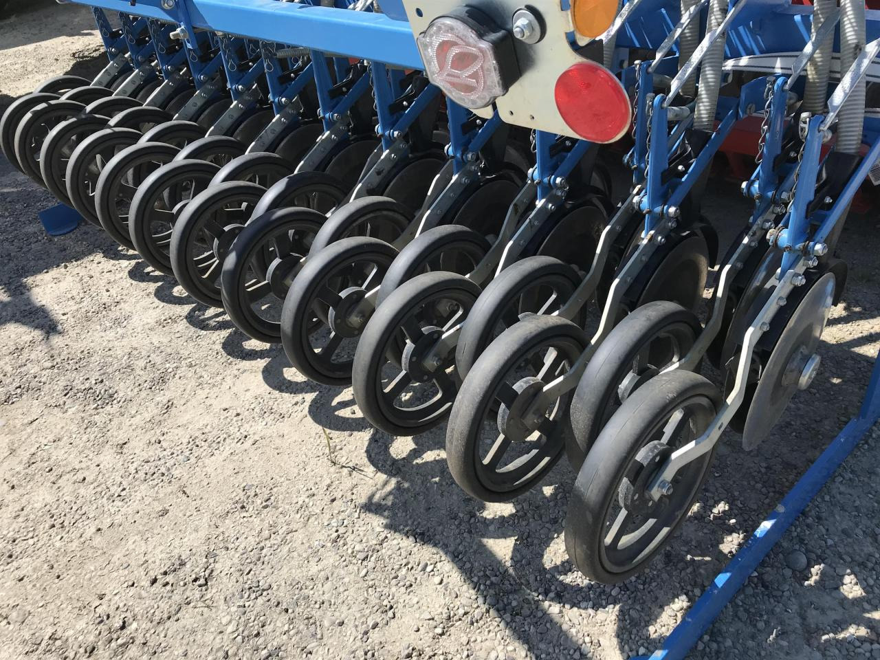 Lemken Saphir 8 Autoload - Сеялка: фото 4 Lemken Saphir 8 Autoload - Сеялка: фото 4