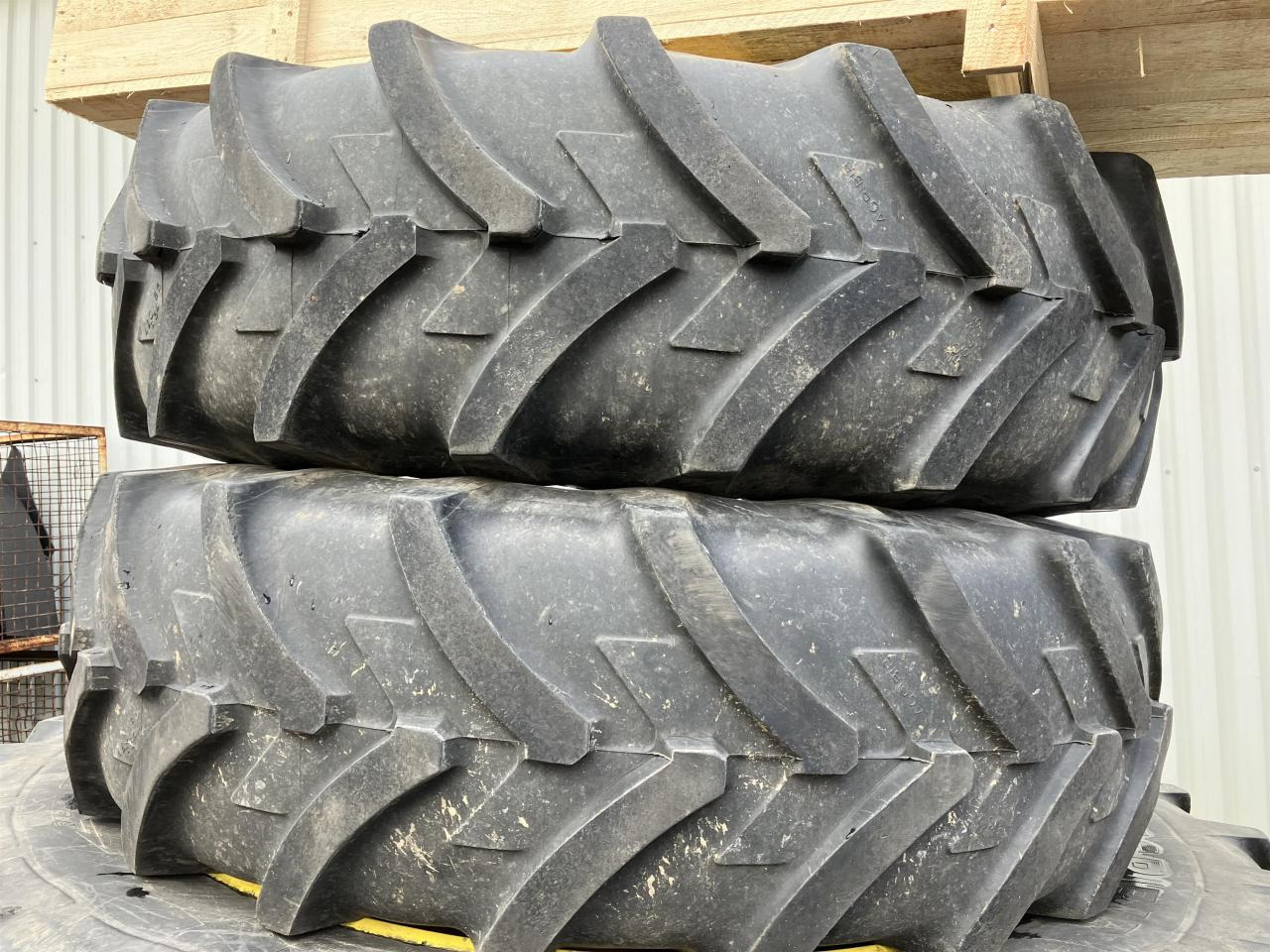 Michelin 420/85R34 - Шина для Сельскохозяйственной техники: фото 2 Michelin 420/85R34 - Шина для Сельскохозяйственной техники: фото 2