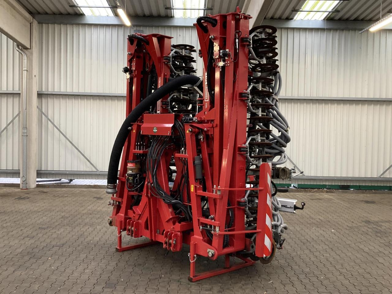 TBL Techniek Compact Profi - Техника для внесения удобрений: фото 1 TBL Techniek Compact Profi - Техника для внесения удобрений: фото 1