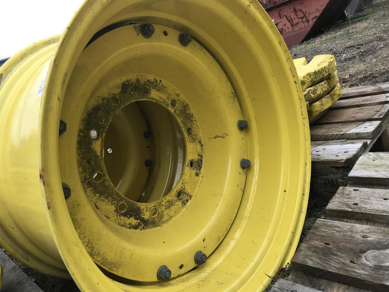 Titan 18x28 - Шина для Сельскохозяйственной техники: фото 3 Titan 18x28 - Шина для Сельскохозяйственной техники: фото 3