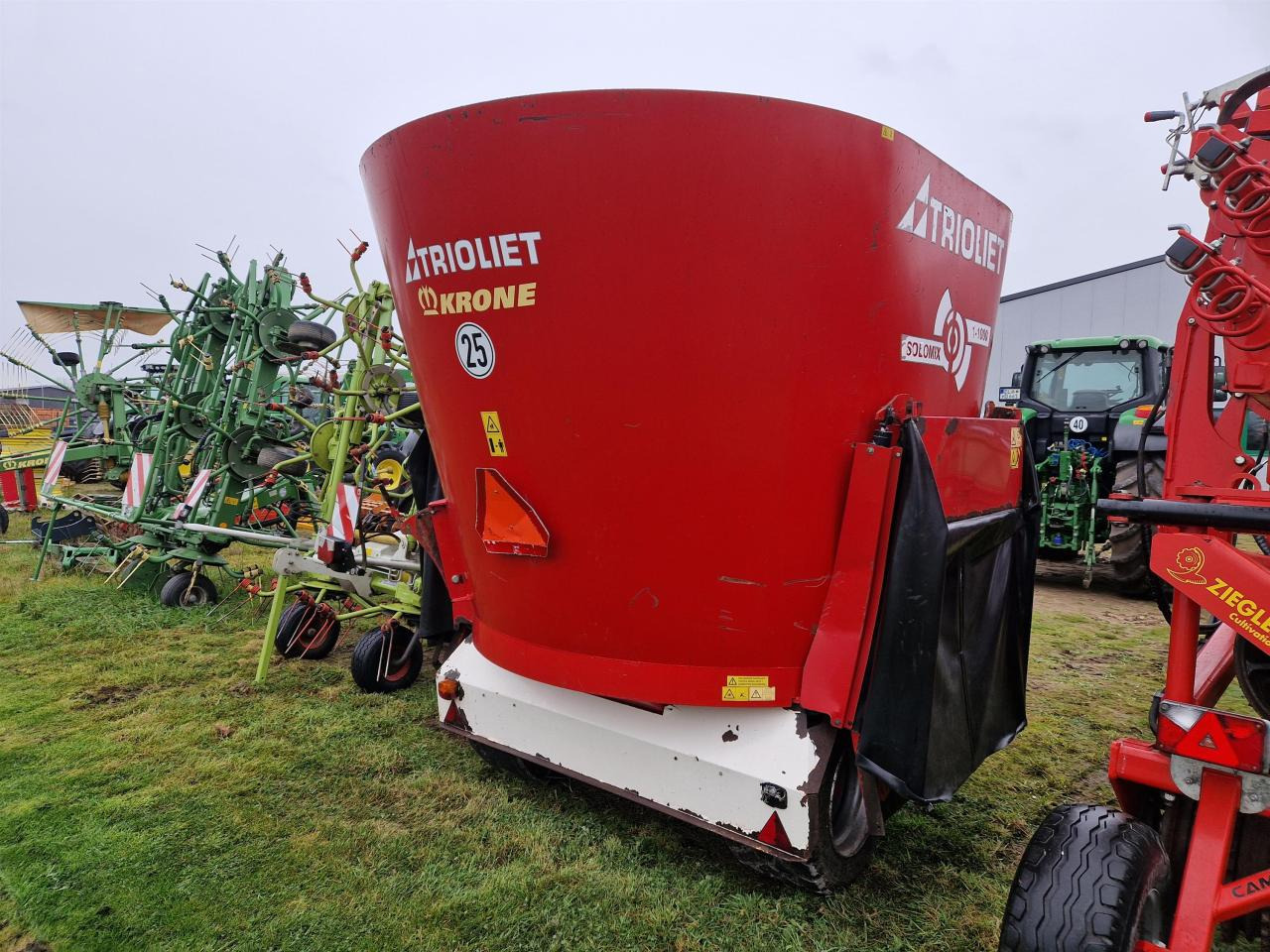 Trioliet Solomix 1-1000 ZK - Кормораздатчик: фото 4 Trioliet Solomix 1-1000 ZK - Кормораздатчик: фото 4