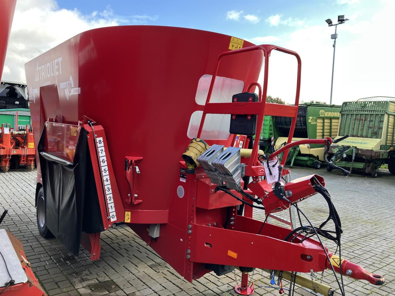 Trioliet Solomix 2 1600 ZK - Кормораздатчик: фото 3 Trioliet Solomix 2 1600 ZK - Кормораздатчик: фото 3