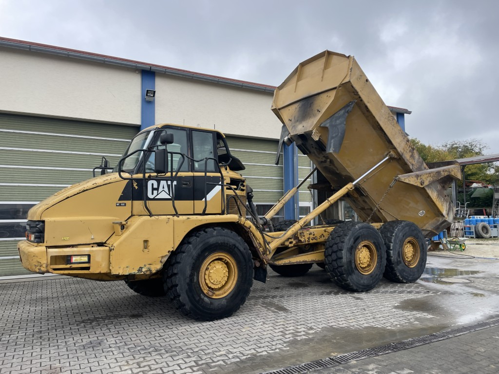 CAT 730 - Сочленённый самосвал: фото 1 CAT 730 - Сочленённый самосвал: фото 1