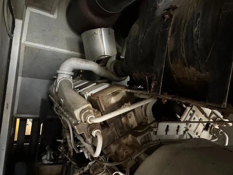 Электрогенератор Cummins KTA 38 G5 Leroy Somer 1000 kVA Silent generatorset in container: фото 11 Электрогенератор Cummins KTA 38 G5 Leroy Somer 1000 kVA Silent generatorset in container: фото 11