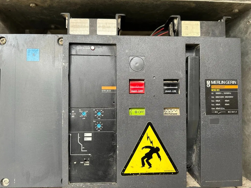 Электрогенератор Cummins KTA 38 G5 Leroy Somer 1000 kVA Silent generatorset in container: фото 13 Электрогенератор Cummins KTA 38 G5 Leroy Somer 1000 kVA Silent generatorset in container: фото 13