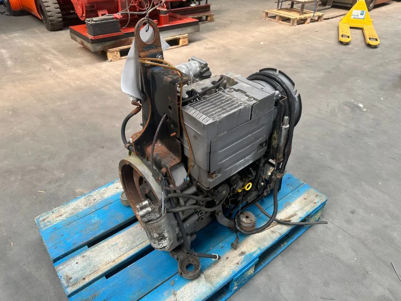 Deutz F2L 1011 Diesel Motor 20.5 kW 28 PK 2 cylinder diesel Engine - Двигатель для Погрузочно-разгрузочной техники: фото 3 Deutz F2L 1011 Diesel Motor 20.5 kW 28 PK 2 cylinder diesel Engine - Двигатель для Погрузочно-разгрузочной техники: фото 3