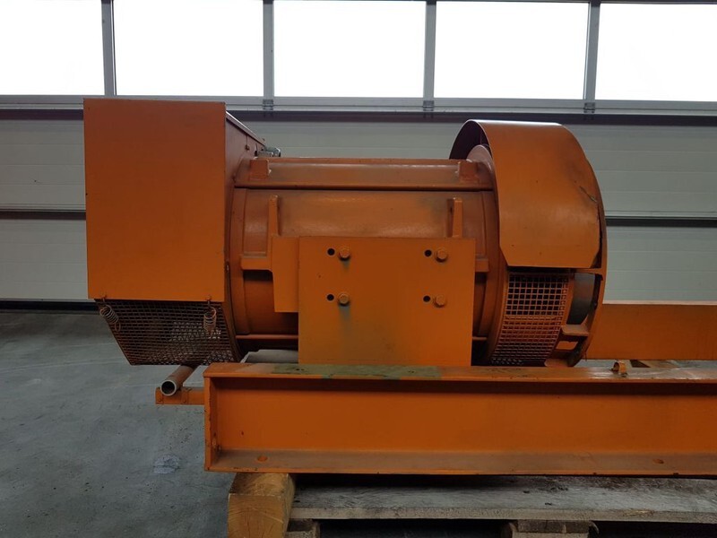 Generatordeel Unelec 125 kVA generatordeel Alternator - Электрогенератор: фото 1 Generatordeel Unelec 125 kVA generatordeel Alternator - Электрогенератор: фото 1