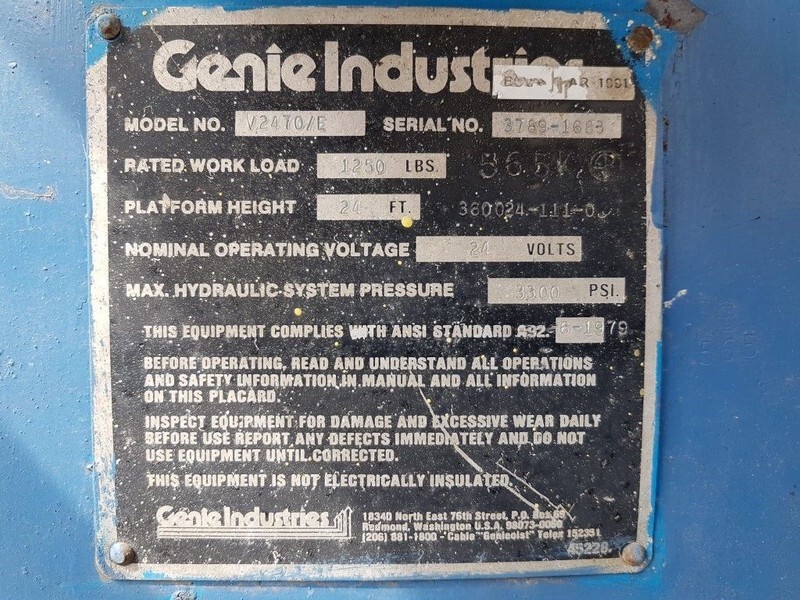 Genie V2470 / E Elektra 4x2 Schaarhoogwerker 10 meter werkhoogte - Ножничный подъемник: фото 5 Genie V2470 / E Elektra 4x2 Schaarhoogwerker 10 meter werkhoogte - Ножничный подъемник: фото 5