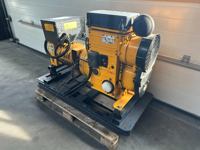 Hatz 2M41 15 kVA generatorset - Электрогенератор: фото 4 Hatz 2M41 15 kVA generatorset - Электрогенератор: фото 4