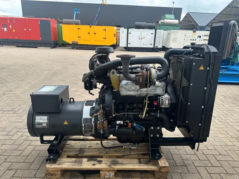 JCB 448 TWGA - 60 Mecc Alte Spa 82.5 kVA generatorset as New ! - Электрогенератор: фото 2 JCB 448 TWGA - 60 Mecc Alte Spa 82.5 kVA generatorset as New ! - Электрогенератор: фото 2