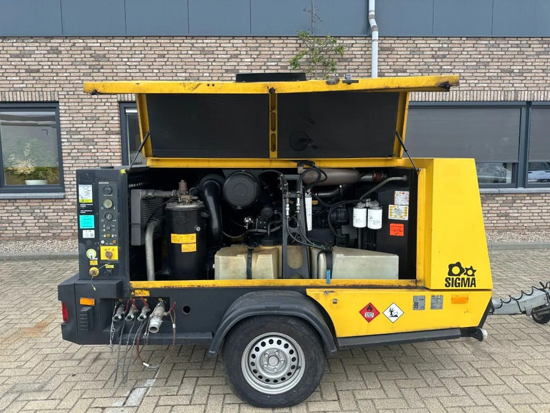 Kaeser M122 Deutz 11.1 m3 / min 10 Bar 83 kW Mobiele Diesel Compressor - Воздушный компрессор: фото 2 Kaeser M122 Deutz 11.1 m3 / min 10 Bar 83 kW Mobiele Diesel Compressor - Воздушный компрессор: фото 2