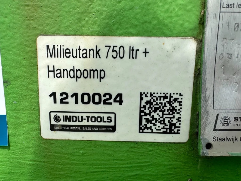 Резервуар для хранения Kiwa IBC Steenbergen 750 liter Dieseltank met handpomp: фото 13 Резервуар для хранения Kiwa IBC Steenbergen 750 liter Dieseltank met handpomp: фото 13