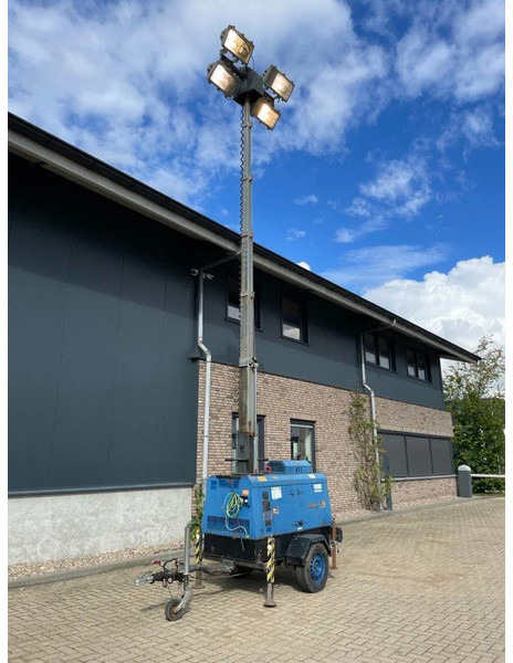 Kubota Superlight VT1 mobiele lichtmast-generator - Осветительная мачта: фото 2 Kubota Superlight VT1 mobiele lichtmast-generator - Осветительная мачта: фото 2