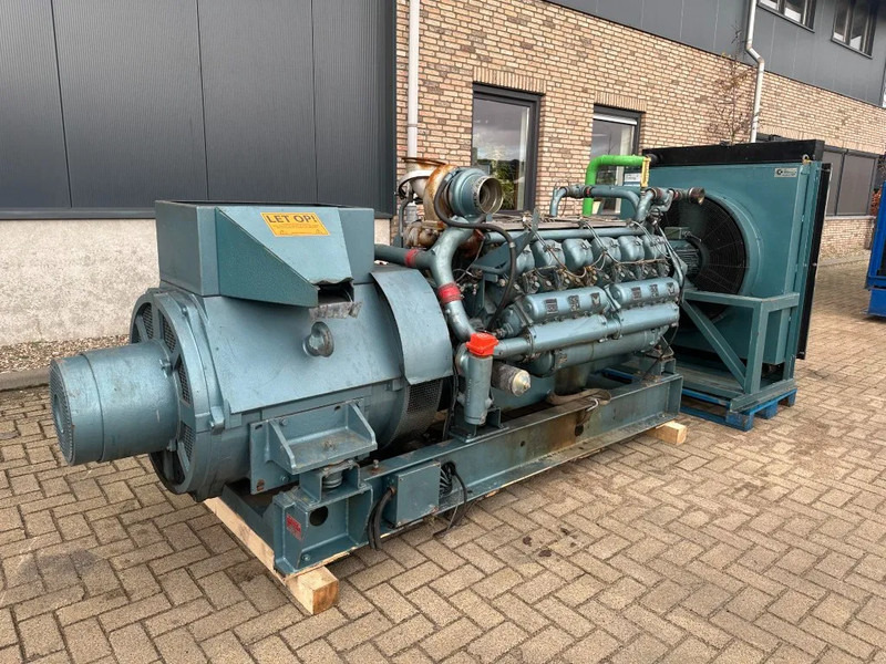 POYAUD Poyaud V12520S25/E Unelec 500 kVA noodstroom generatorset ex Emergency 271 hours - Электрогенератор: фото 2 POYAUD Poyaud V12520S25/E Unelec 500 kVA noodstroom generatorset ex Emergency 271 hours - Электрогенератор: фото 2