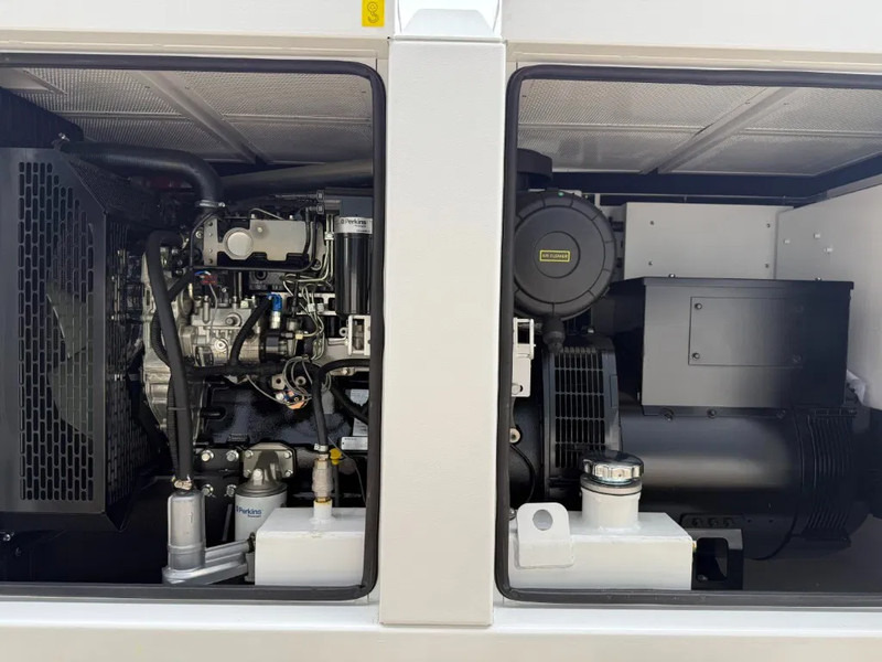 Perkins 1104C-44TAG2 Leroy Somer 110 kVA Silent noodstroom generatorset New ! - Электрогенератор: фото 5 Perkins 1104C-44TAG2 Leroy Somer 110 kVA Silent noodstroom generatorset New ! - Электрогенератор: фото 5