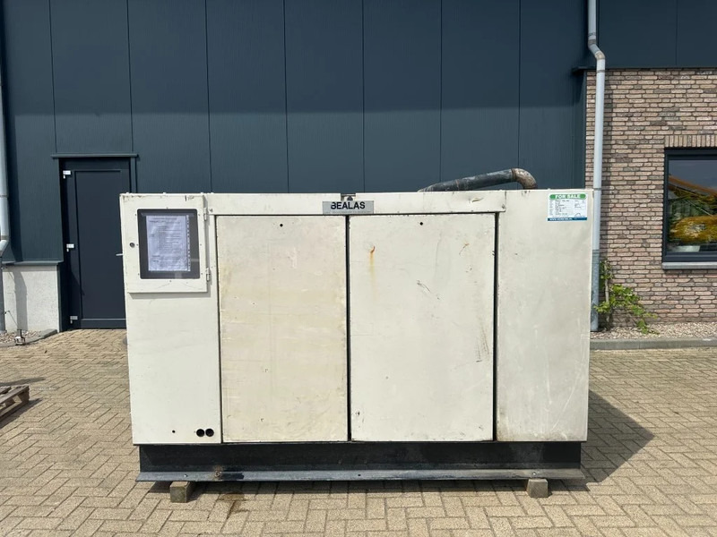 Perkins Leroy Somer 26 kVA Silent generatorset ex Emergency ! 1096 hours - Электрогенератор: фото 1 Perkins Leroy Somer 26 kVA Silent generatorset ex Emergency ! 1096 hours - Электрогенератор: фото 1