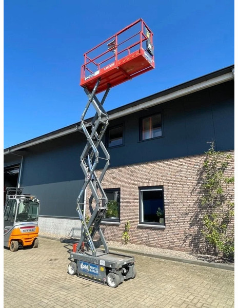 Коленчатый подъемник Skyjack SJIII 3219 Elektra Schaarhoogwerker 7.6 meter werkhoogte: фото 9