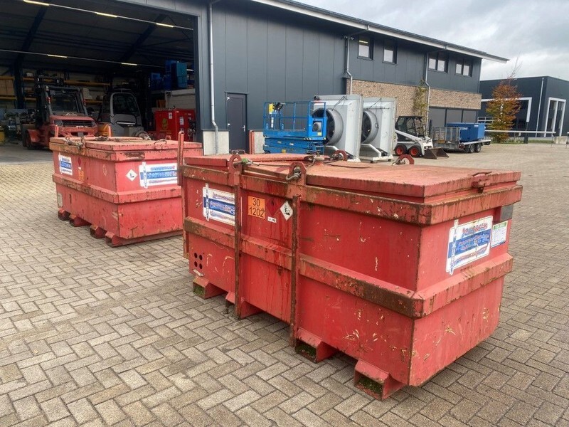 Tolsma Kiwa IBC 1000 liter dieseltank met handpomp - Резервуар для хранения: фото 2 Tolsma Kiwa IBC 1000 liter dieseltank met handpomp - Резервуар для хранения: фото 2