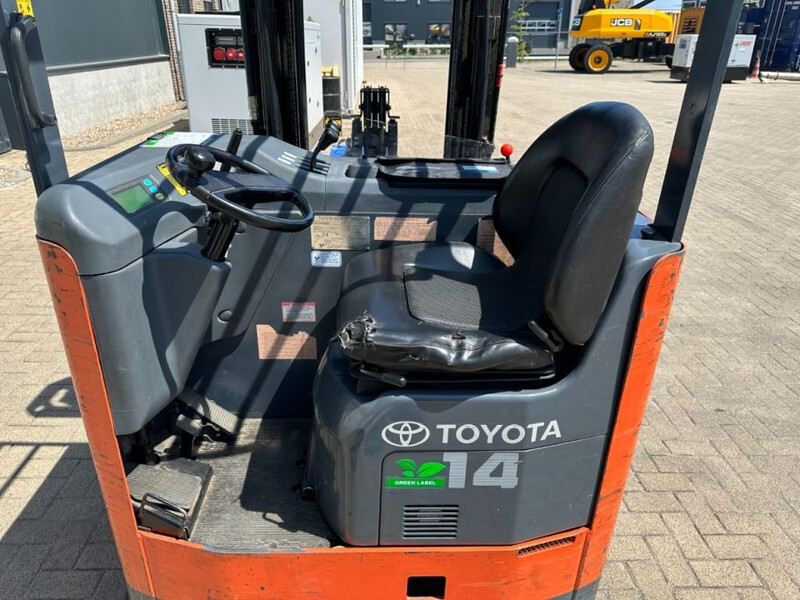 Toyota 6FBRE14 Triplex 1.4 ton Triplex Elektra Reachtruck - Ричтрак: фото 3 Toyota 6FBRE14 Triplex 1.4 ton Triplex Elektra Reachtruck - Ричтрак: фото 3
