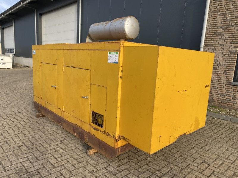 VM 1308 Unelec 165 kVA Silent generatorset - Электрогенератор: фото 3 VM 1308 Unelec 165 kVA Silent generatorset - Электрогенератор: фото 3